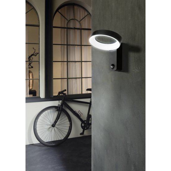 LED фасадно тяло PERNATE IP44 11W 3000K 1250Lm