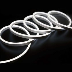 LED светещ кабел Neon flex 28х35 120LED/м студено бял 6W/м 360Lm/м 6x12мм IP65 със захранване 5м