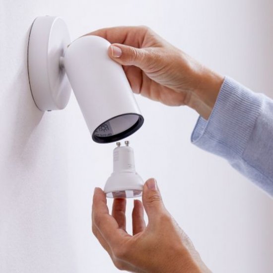 LED smart крушка WIZ Wi-Fi Philips GU10 4.9W 3-white 345Lm димируема CRI>90